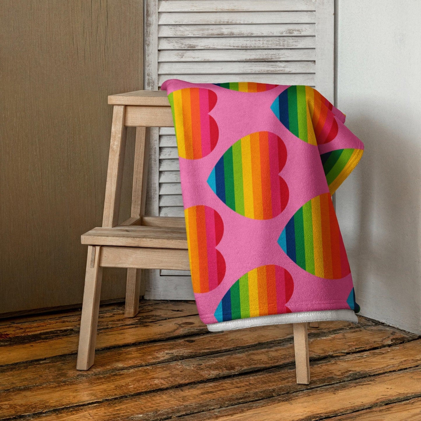 ELLIE LOVE rainbow pink - Towel | SHALMIAK