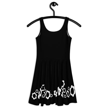 Skater dress - BLACK with ELLIE bw - Classic floral print
