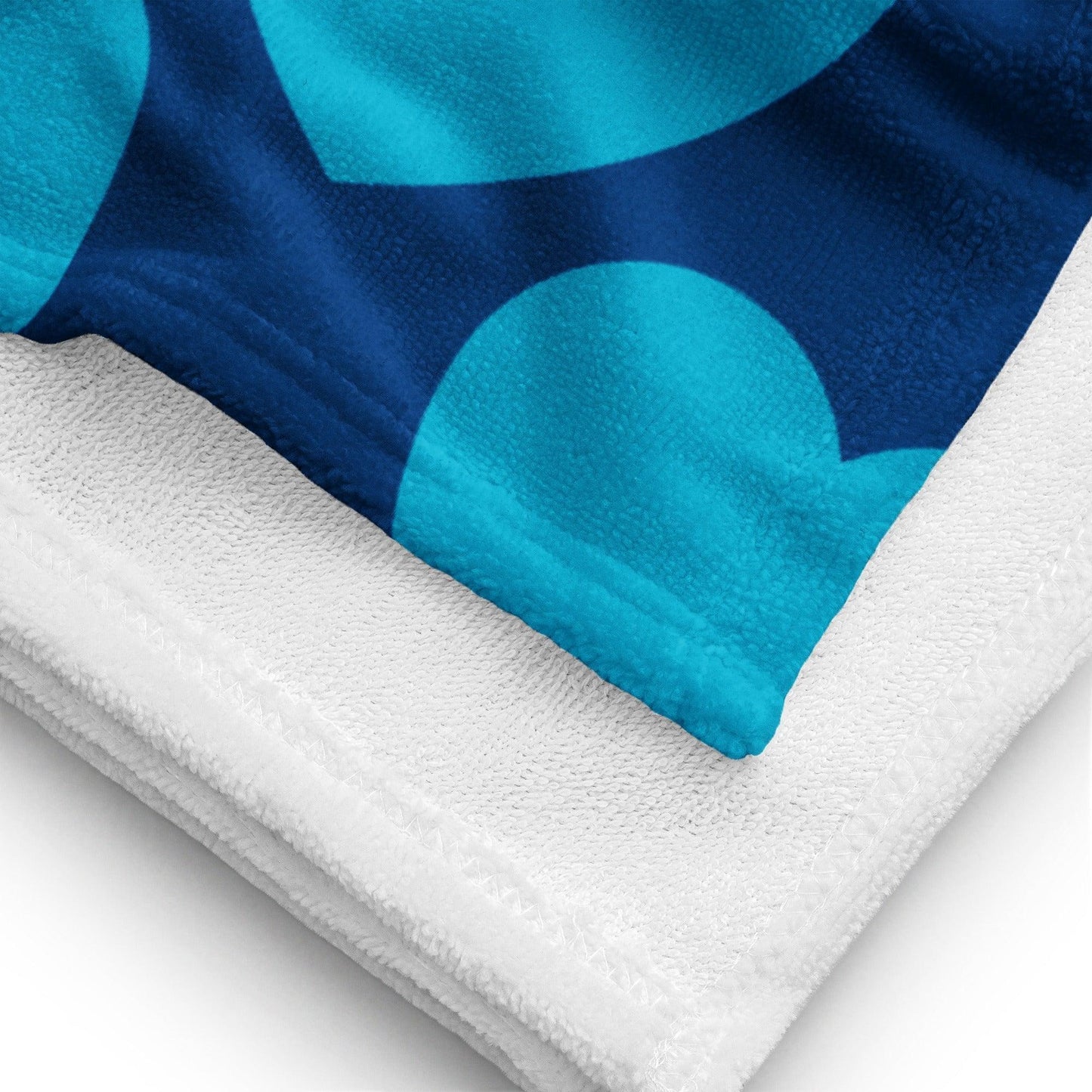 Towel - ELLIE LOVE blue - Bold heart print