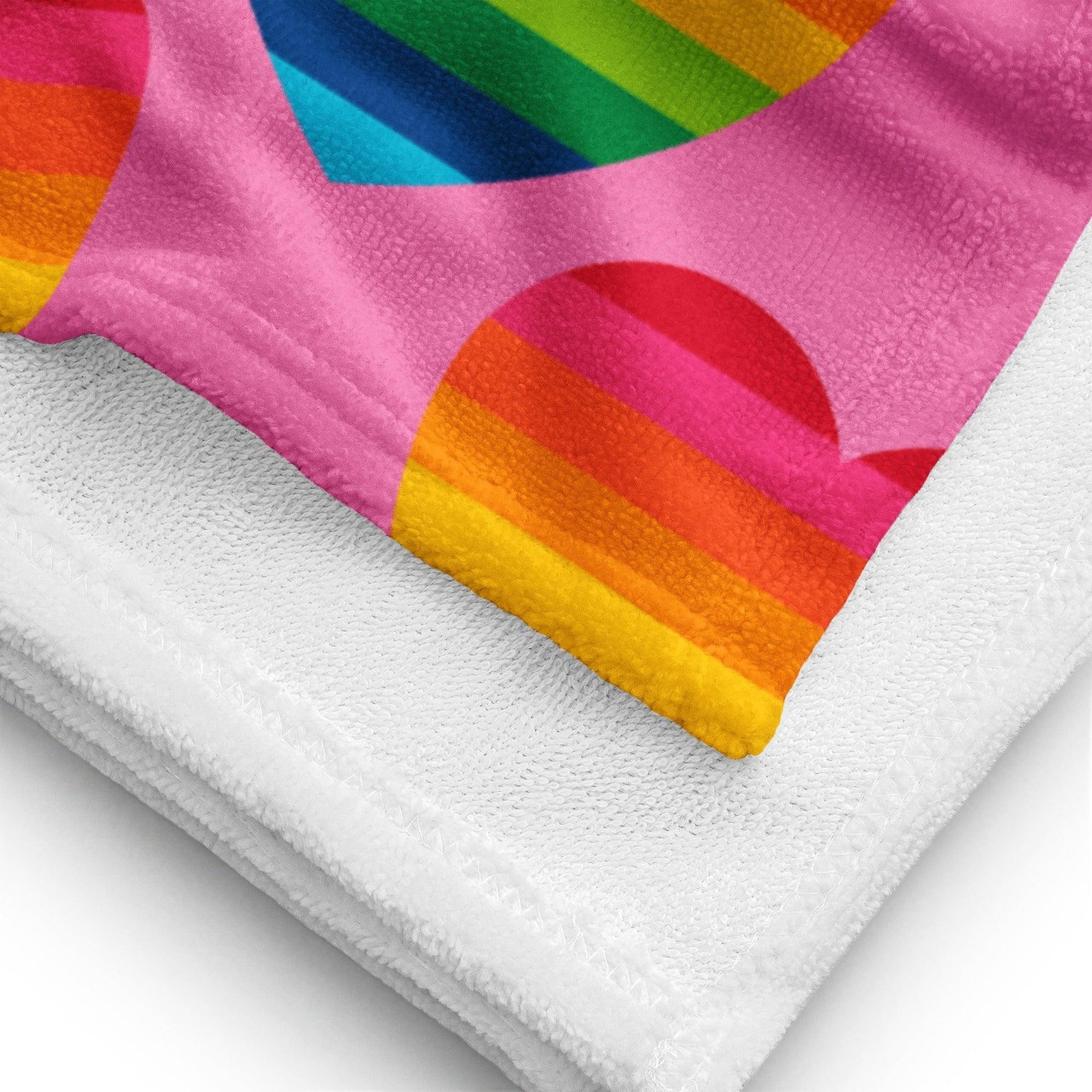 Towel - ELLIE LOVE rainbow pink - Bold heart print