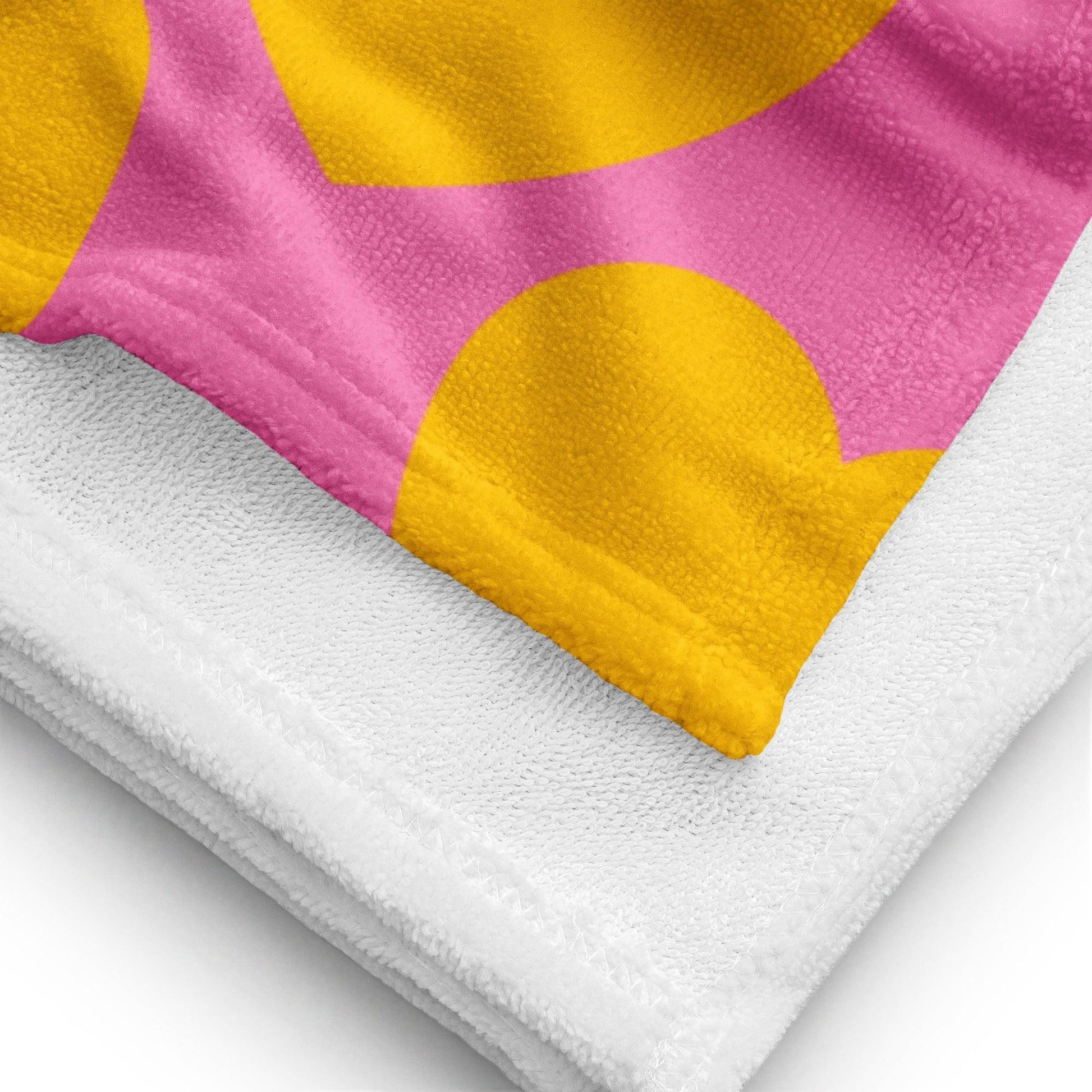 Towel - ELLIE LOVE yellow pink - Bold heart print