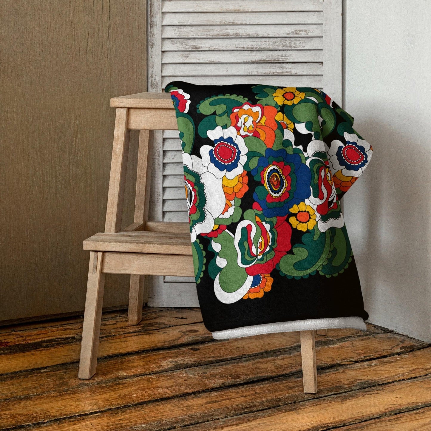 Towel - GROOVY KURBITS - Folk floral print