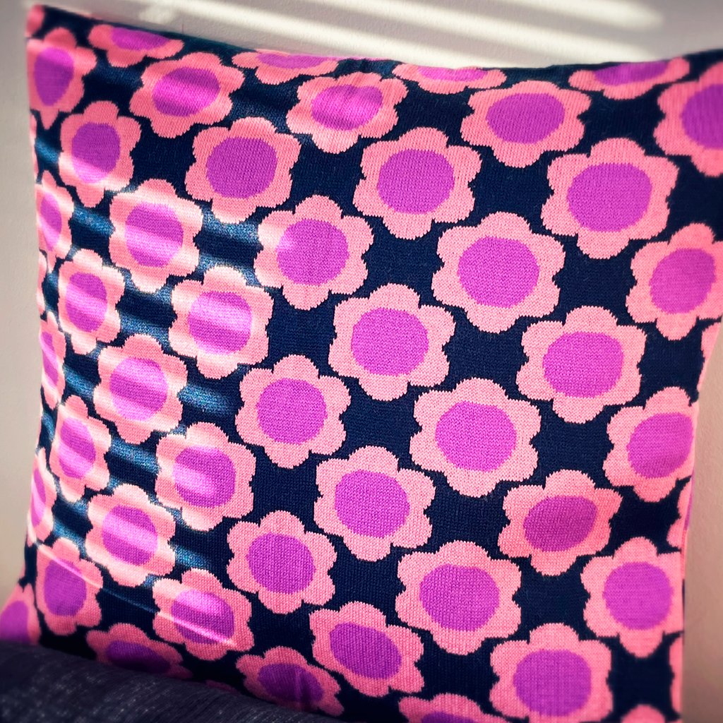 Personalized knitted pillowcase with flowers